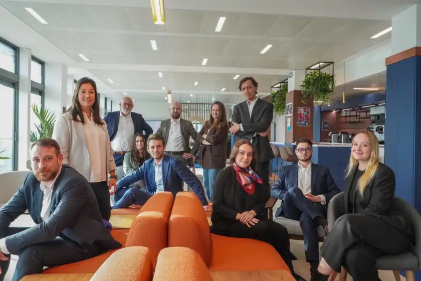 Équipe ACENSI réunie dans un espace de travail